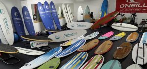 Серф для начинающих и для продолжающих серферов на Канарских островах.