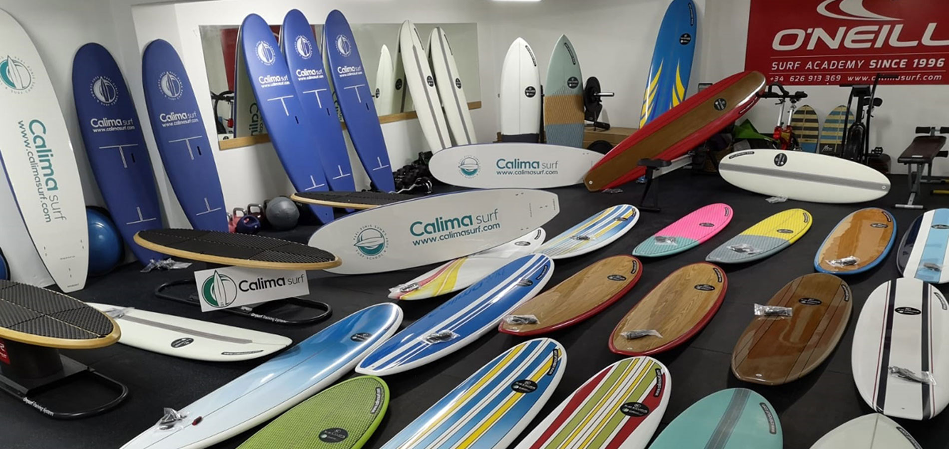 Campamento de surf para principiantes y avanzados en Famara. - Imagen galería